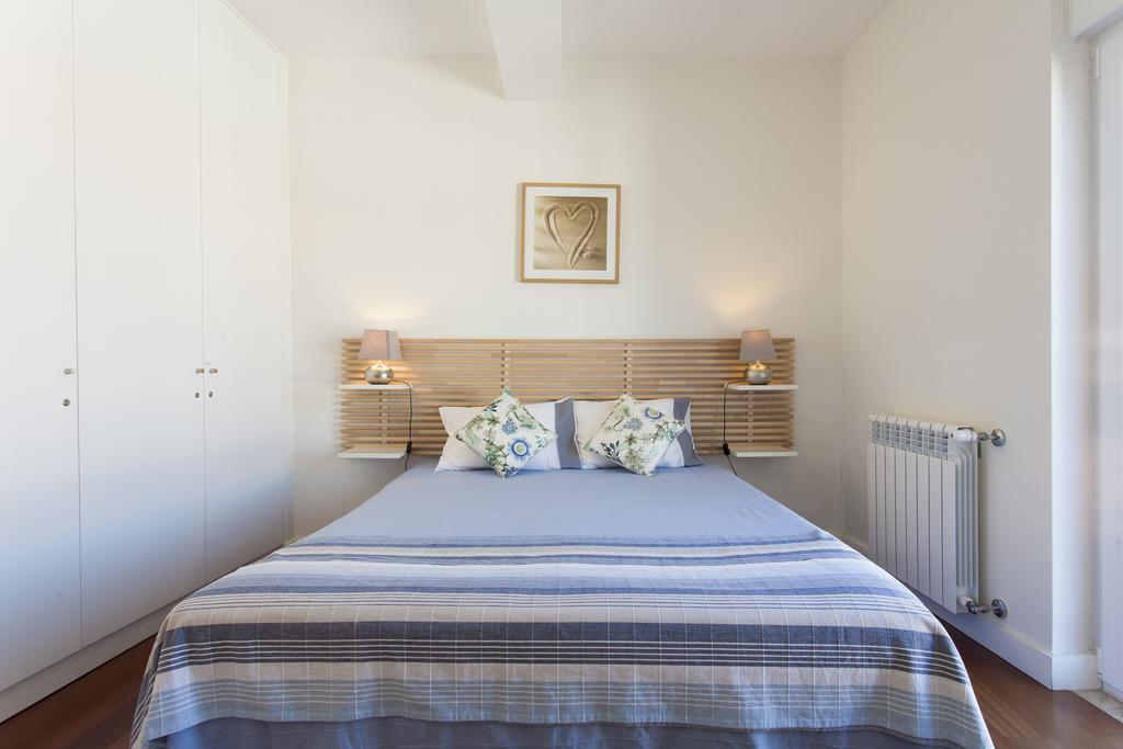 Joivy Joyful 2Br Apt With Terrace Nearby Sao Bento Palace Lisabona Cameră foto