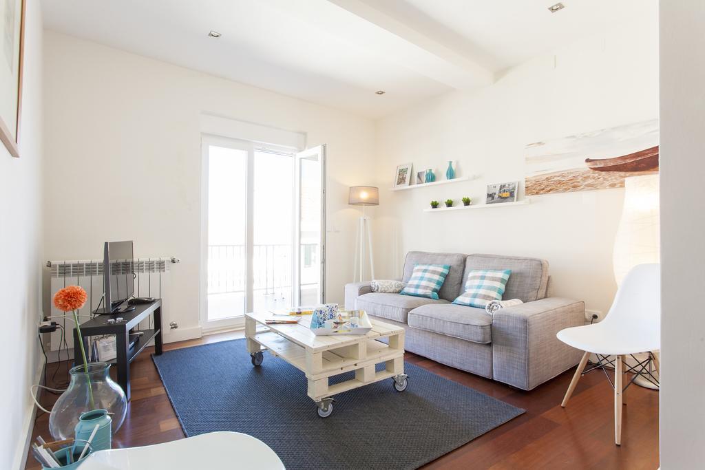 Joivy Joyful 2Br Apt With Terrace Nearby Sao Bento Palace Lisabona Cameră foto
