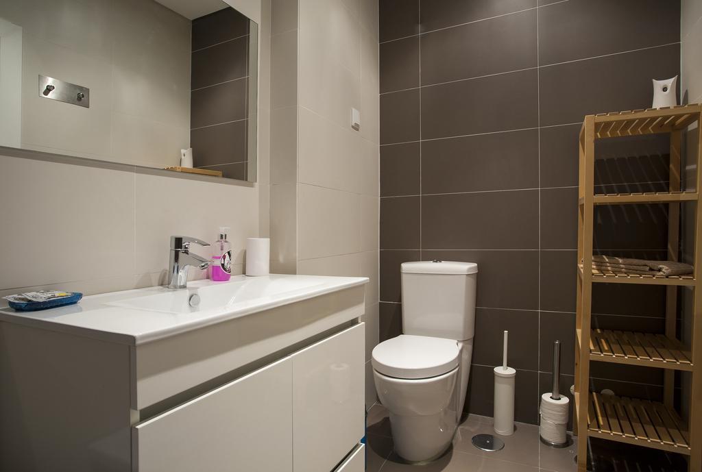 Joivy Joyful 2Br Apt With Terrace Nearby Sao Bento Palace Lisabona Exterior foto