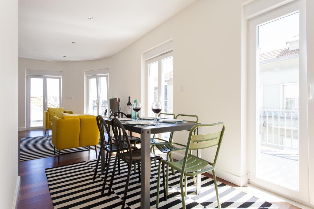 Joivy Joyful 2Br Apt With Terrace Nearby Sao Bento Palace Lisabona Exterior foto